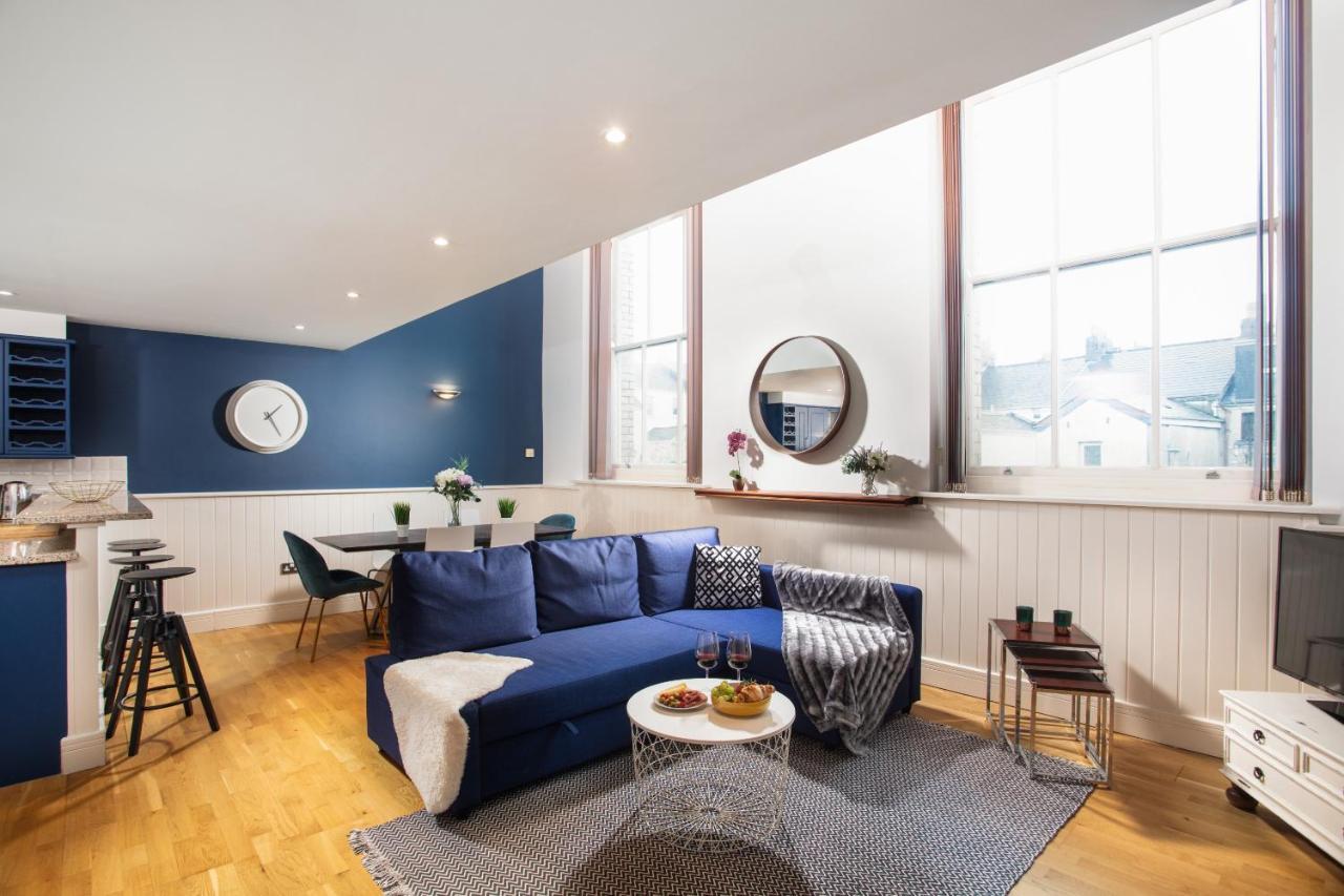 Central Duplex - Private Parking - Sleeps 6 - Habita Property Apartment Plymouth
