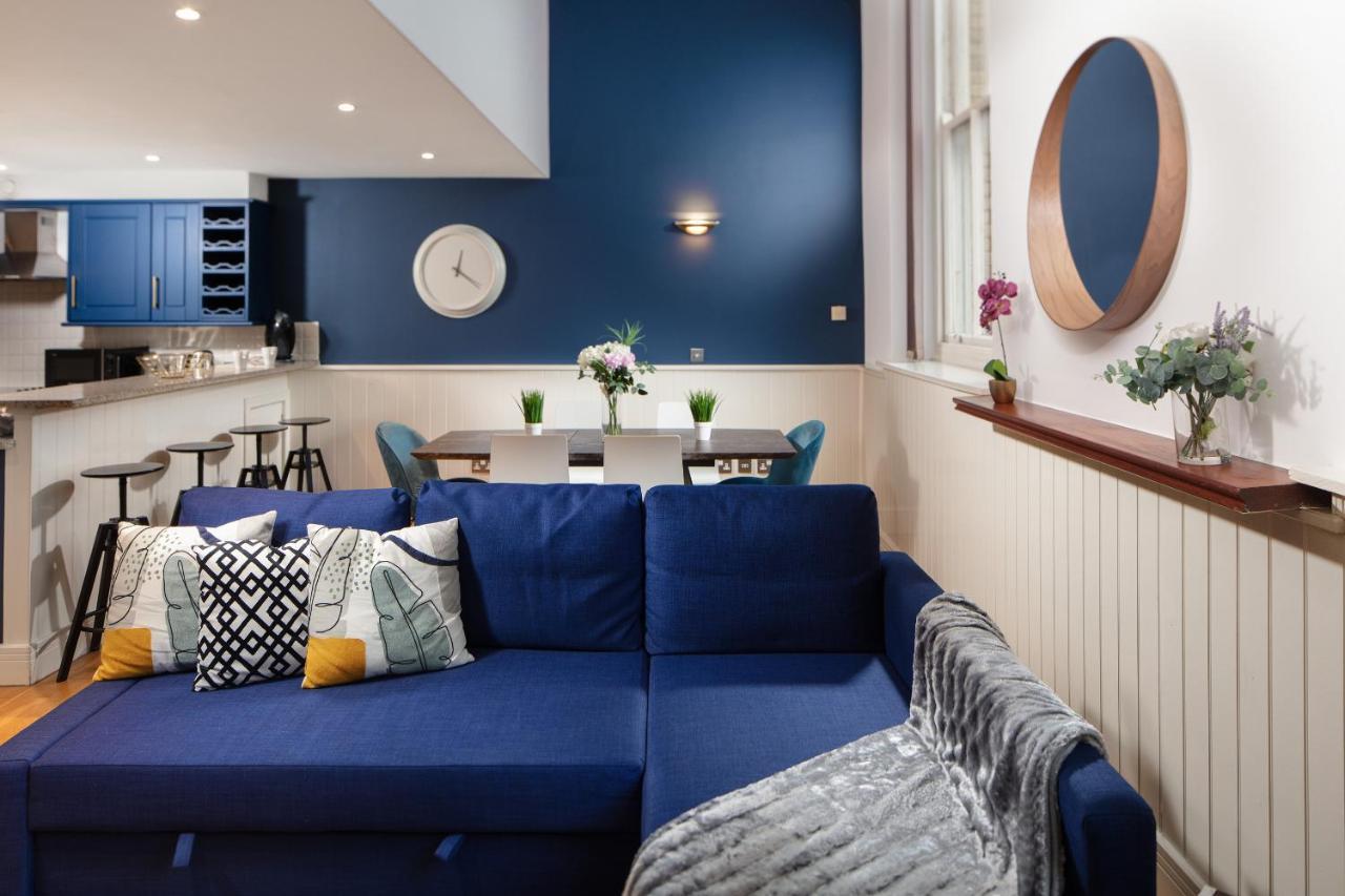 Apartment Central Duplex - Private Parking - Sleeps 6 - Habita Property *