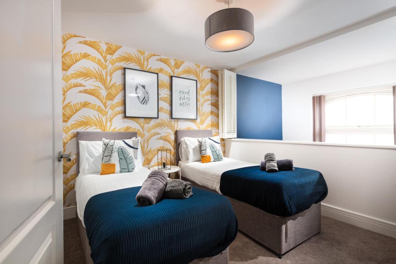 Apartment Central Duplex - Private Parking - Sleeps 6 - Habita Property *