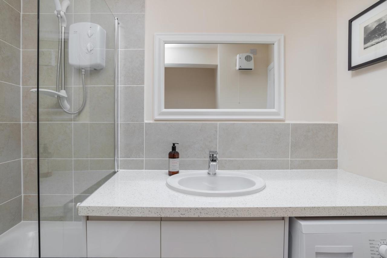 Historic 2bd Barbican Apt