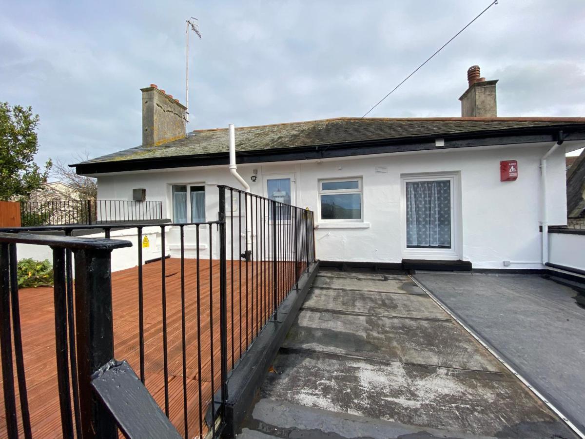 Octagon 3 * Plymouth