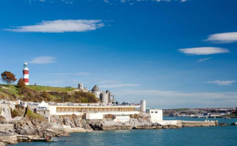 Stunning Townhouse At * Plymouth