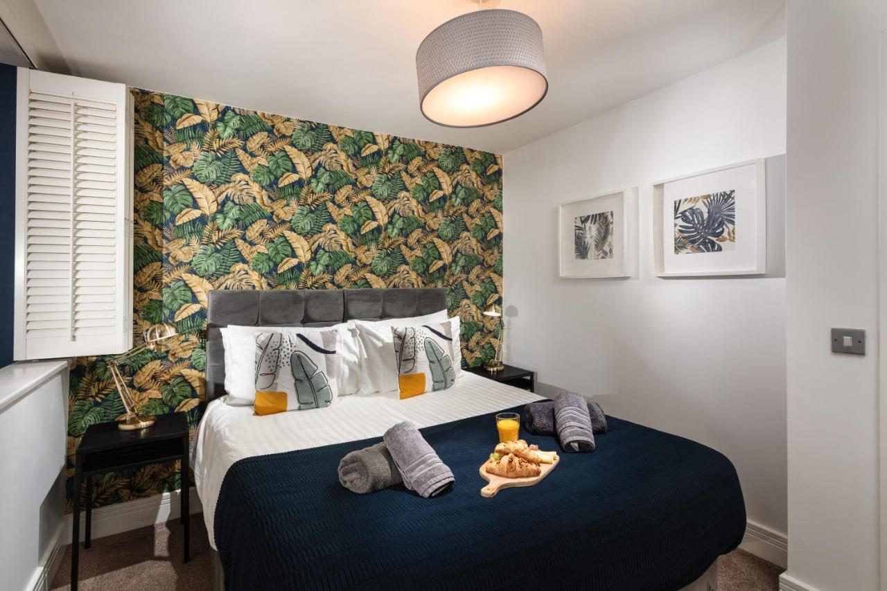 Central Duplex - Private Parking - Sleeps 6 - Habita Property *