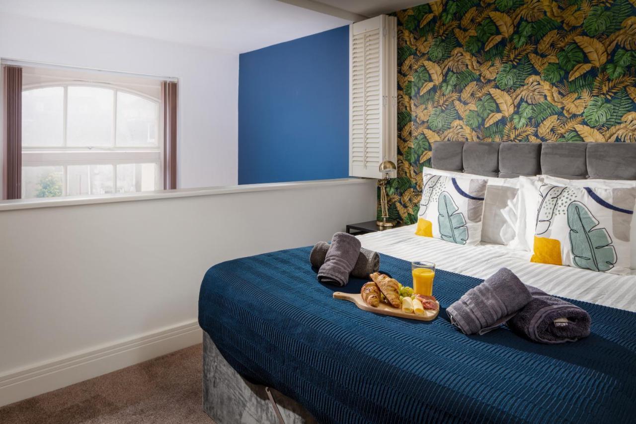 Central Duplex - Private Parking - Sleeps 6 - Habita Property Apartment