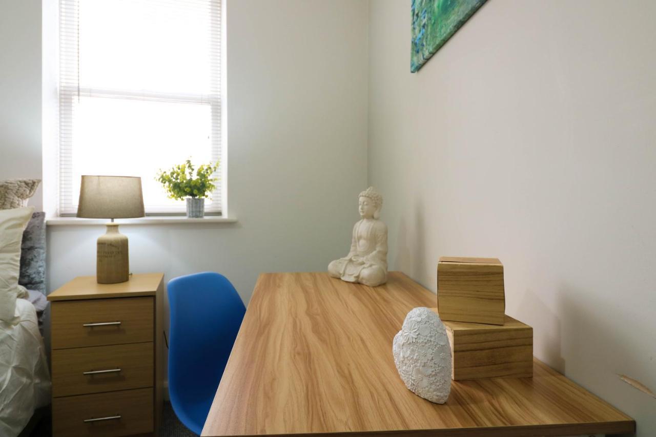 3 Elizabeth Court * Plymouth