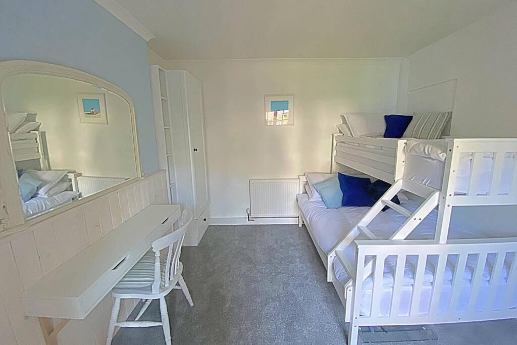 Apartment The Retreat @ The Old Smithy, Colebrook Village