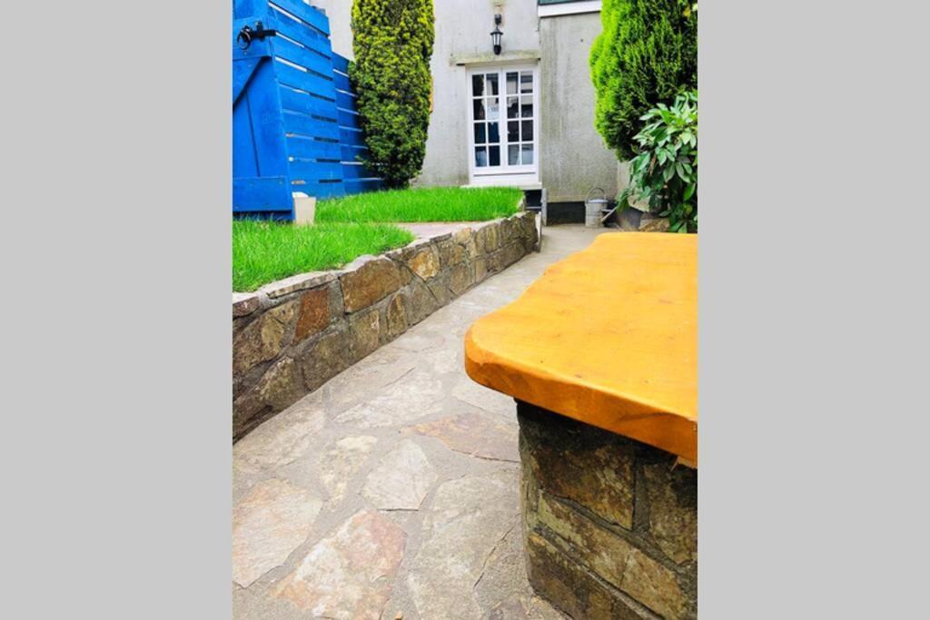 The Retreat @ The Old Smithy, Colebrook Village Apartment Plymouth
