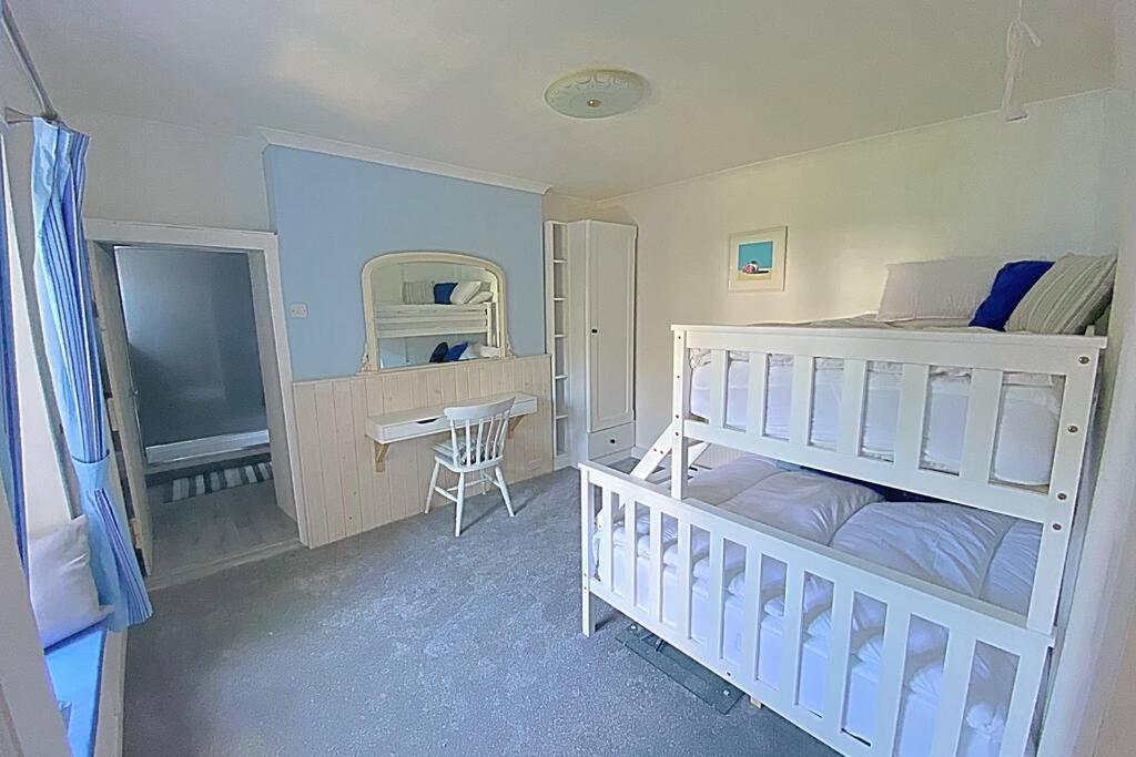 The Retreat @ The Old Smithy, Colebrook Village Apartment Plymouth
