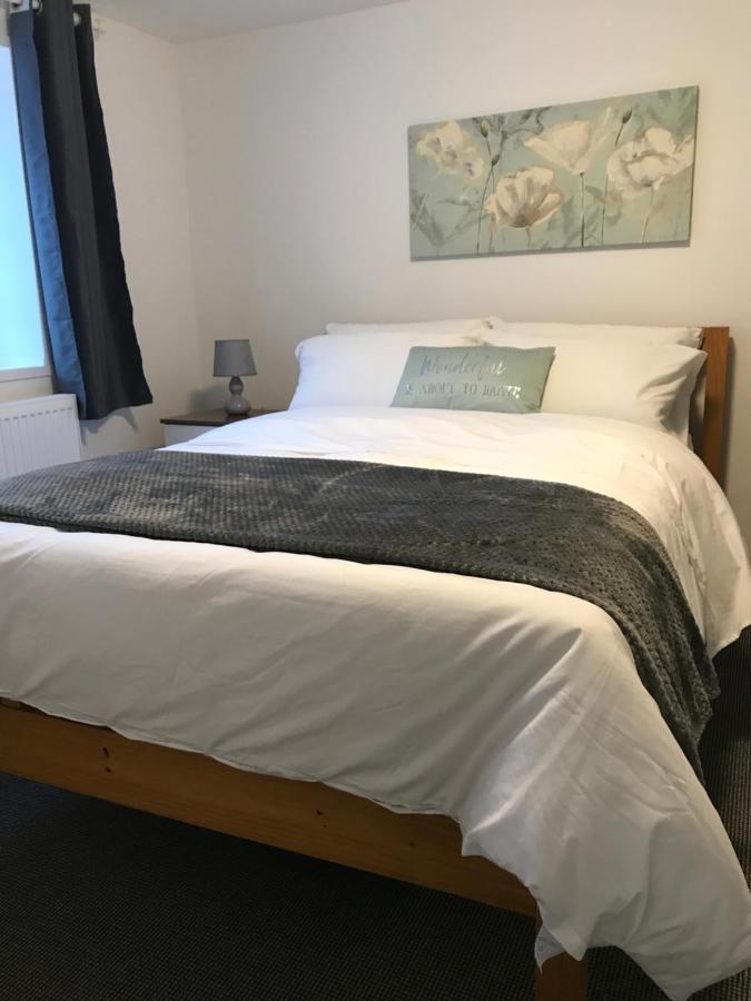 2 Bedroom