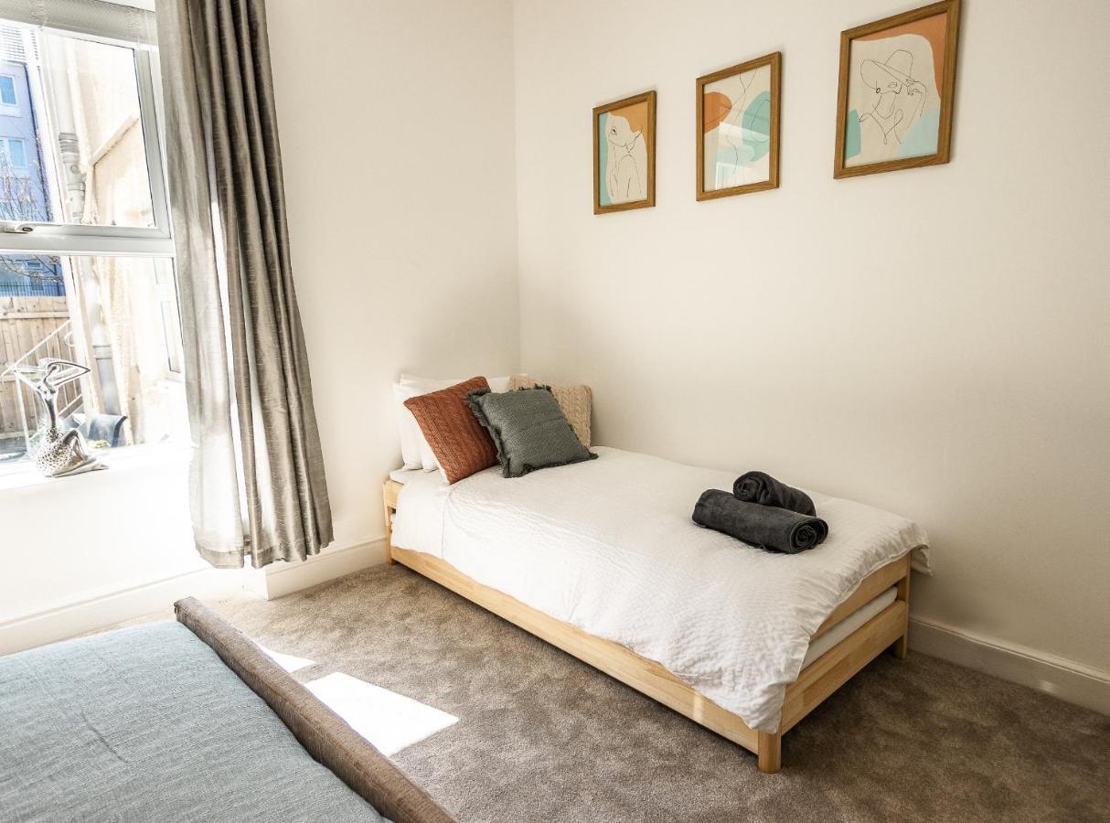 Central Georgian - Sleeps 5 - Private Parking - By Habita Property Apartment