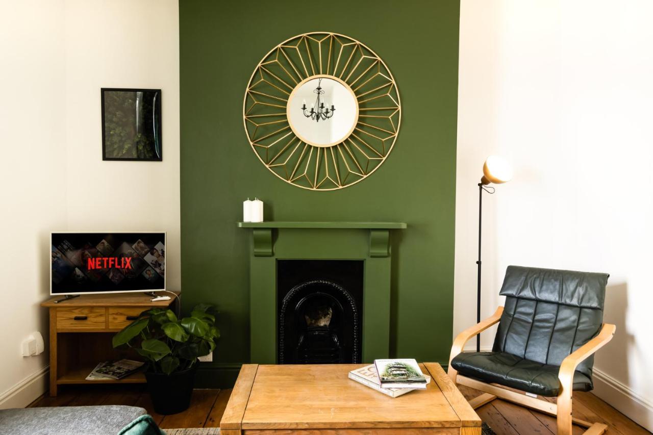 Central Georgian - Sleeps 5 - Private Parking - By Habita Property Apartment Plymouth