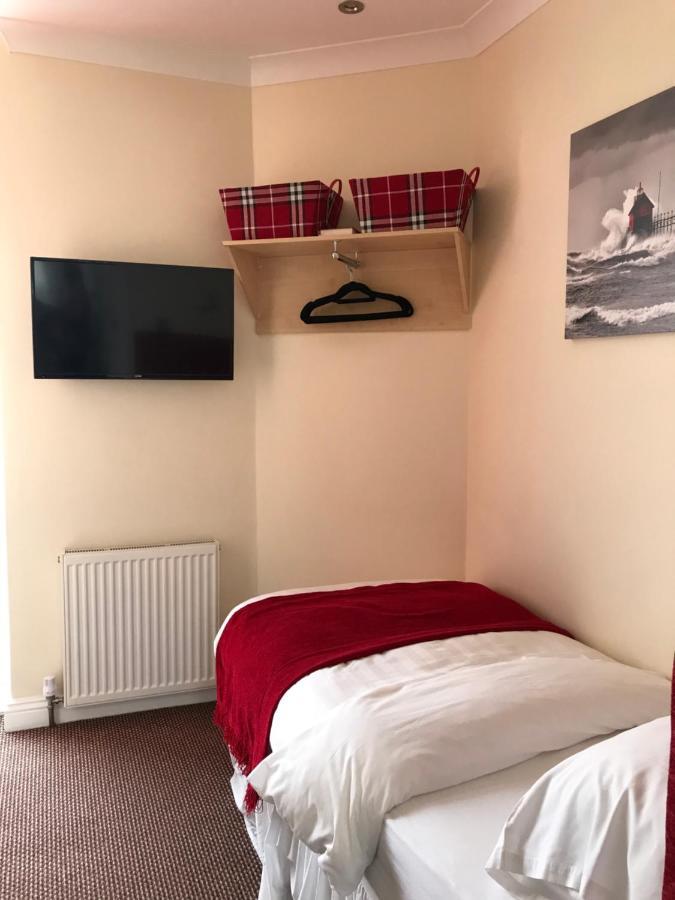 Cassandra 3* Plymouth