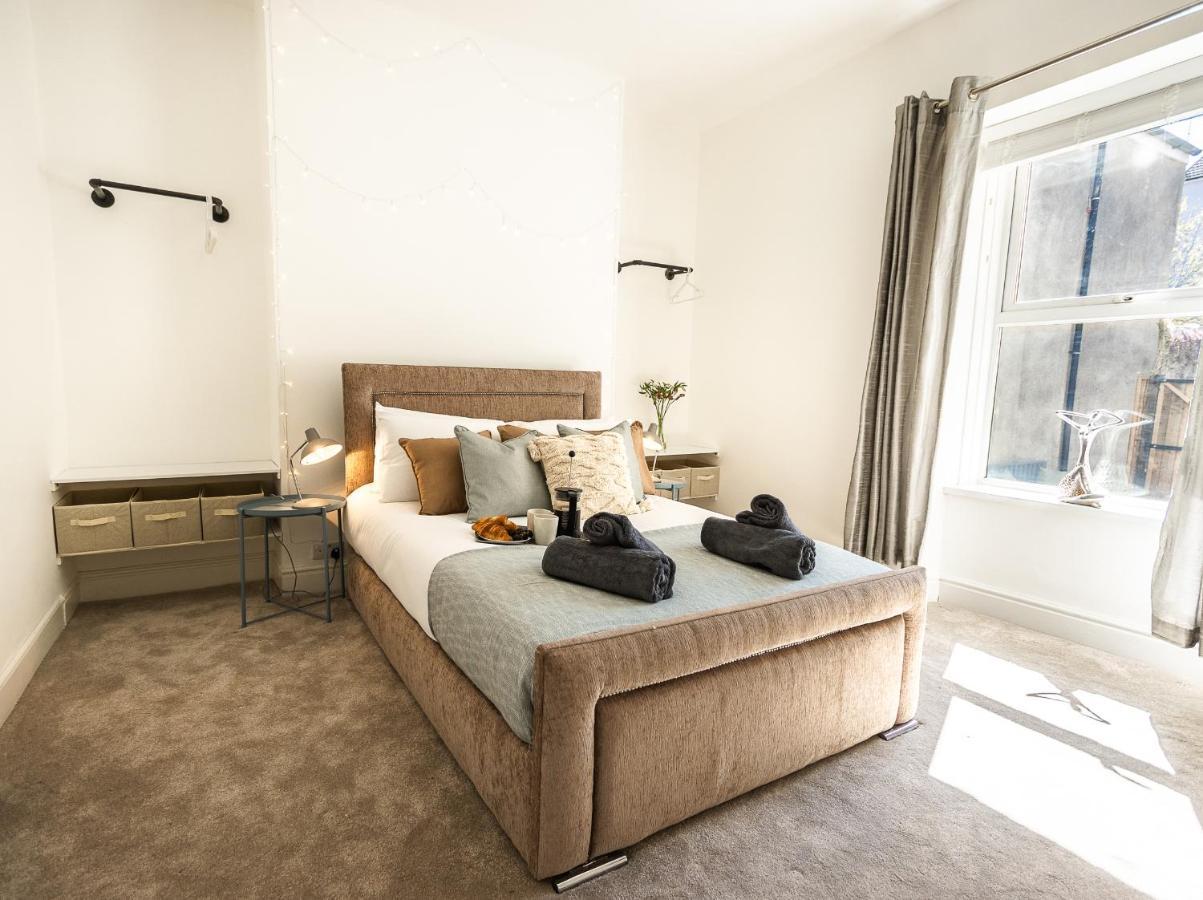 Apartment Central Georgian - Sleeps 5 - Private Parking - By Habita Property Plymouth