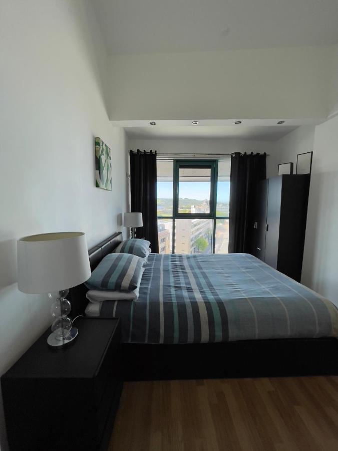 Ocean Crescent City Centre Penthouse Level *