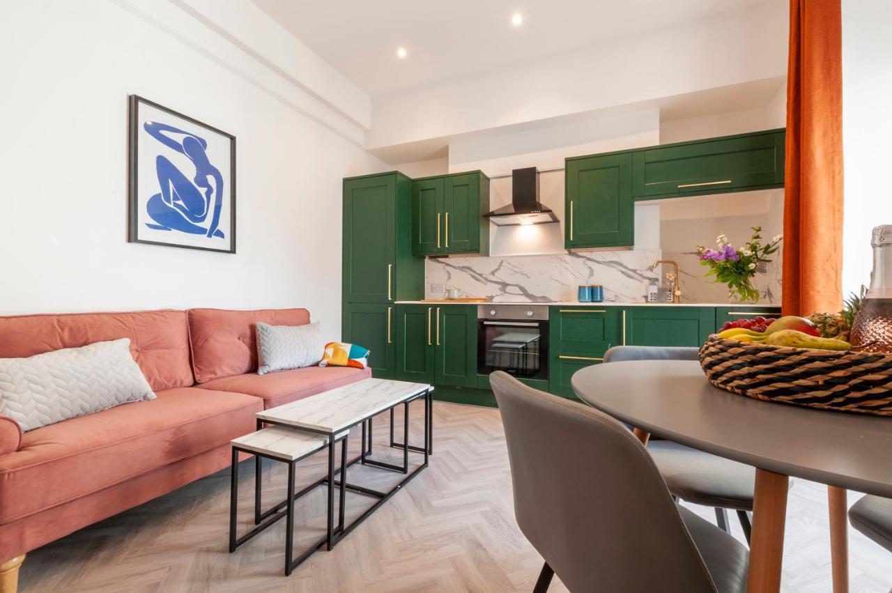 Wyndham Square By K Boutique *
