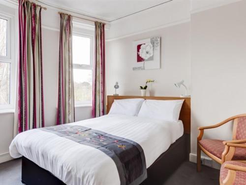 Number One 4* Plymouth