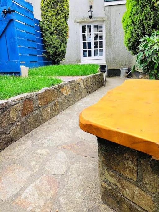 The Retreat @ The Old Smithy, Colebrook Village *