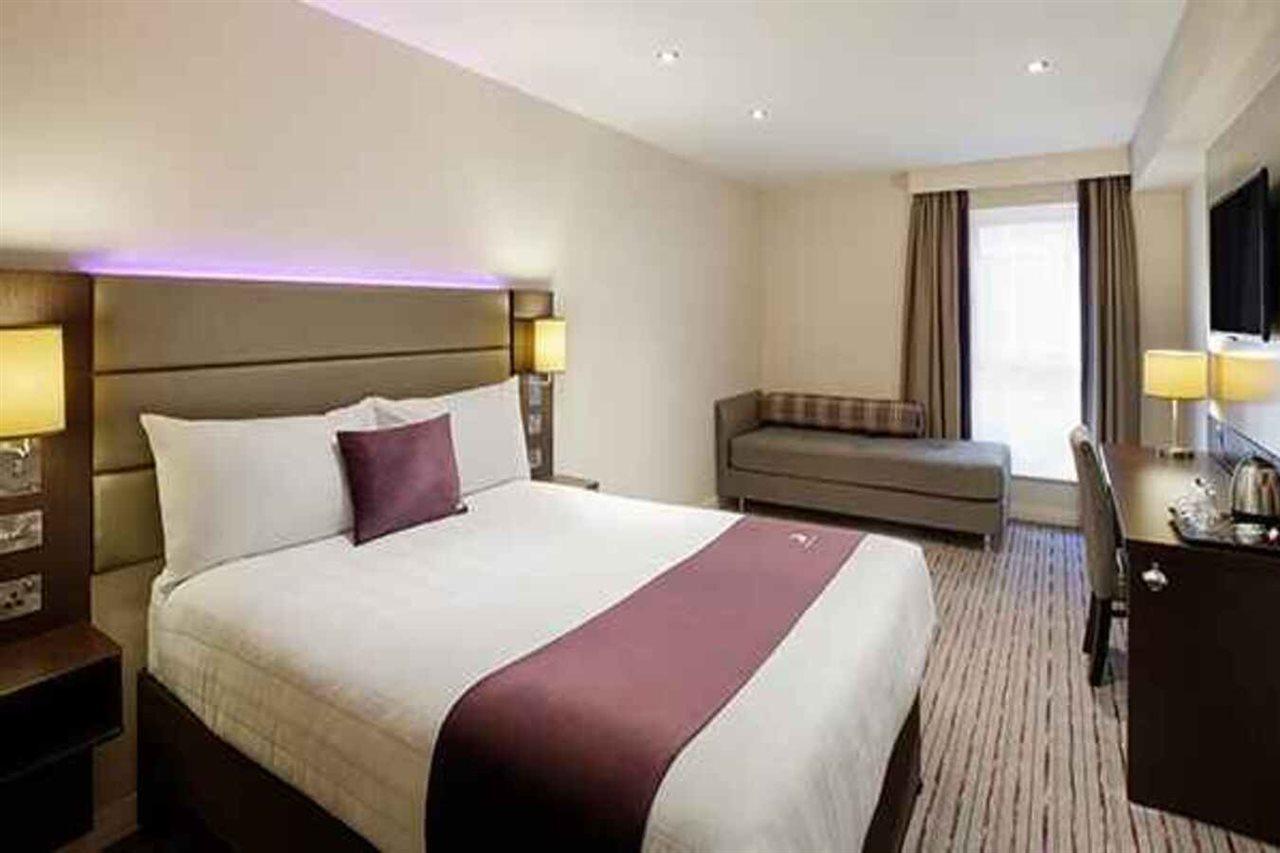 Premier Centre Hotel
