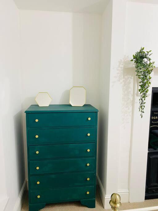 New 2 Bed, With Parking
