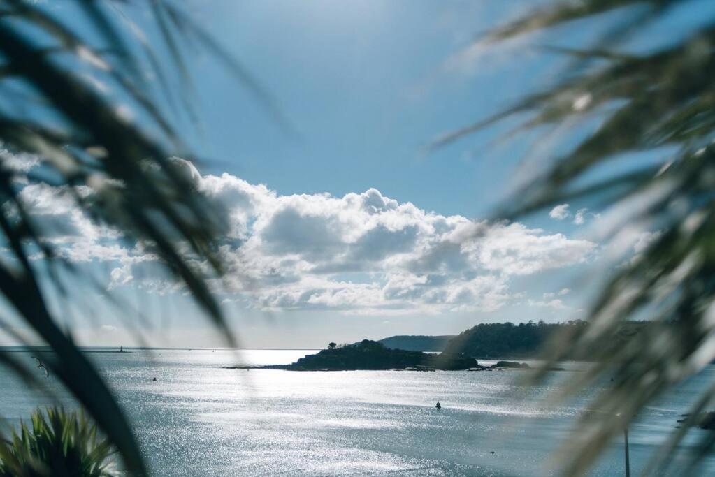 New 2 Bed, With Parking * Plymouth