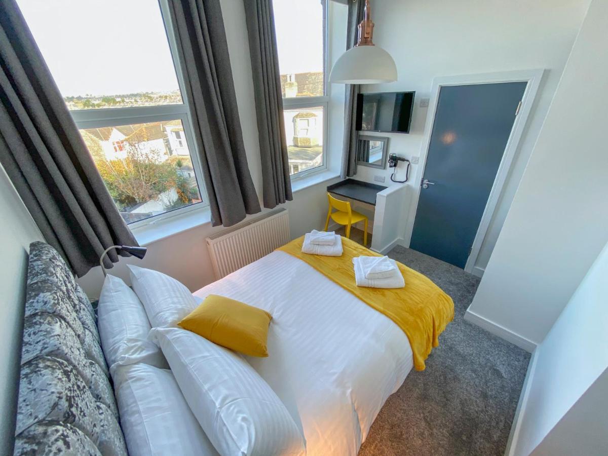 Victoria By Pureserviced Apartment Plymouth