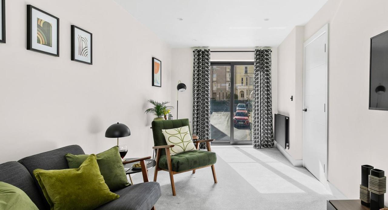 Ocean Retreats - Coach House Holiday home Plymouth