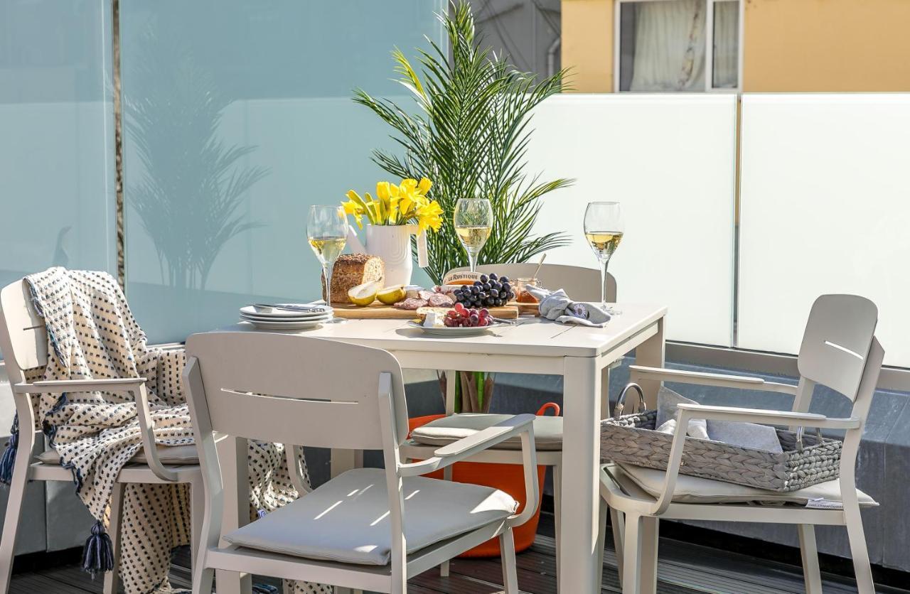 Ocean Retreats - Coach House Holiday home Plymouth