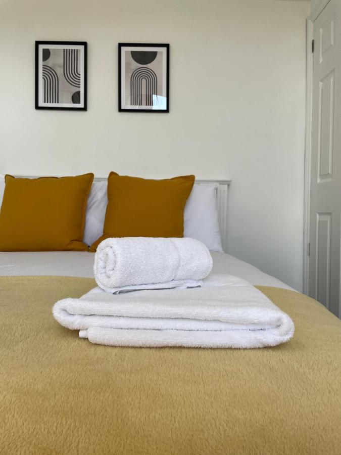 Apartment Central - Sleeps 6 - Close To The Royal William Yard *