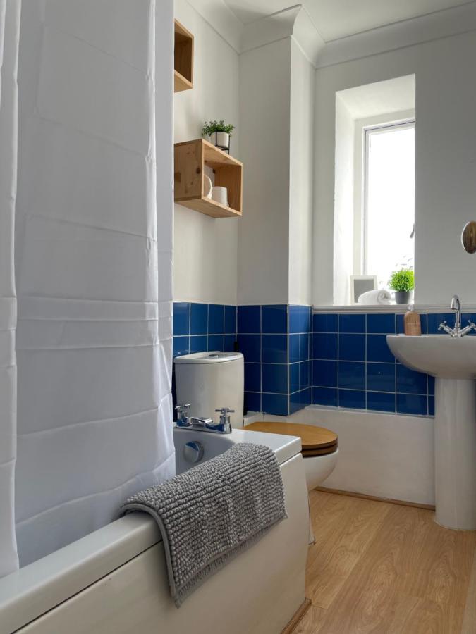 Apartment Central - Sleeps 6 - Close To The Royal William Yard