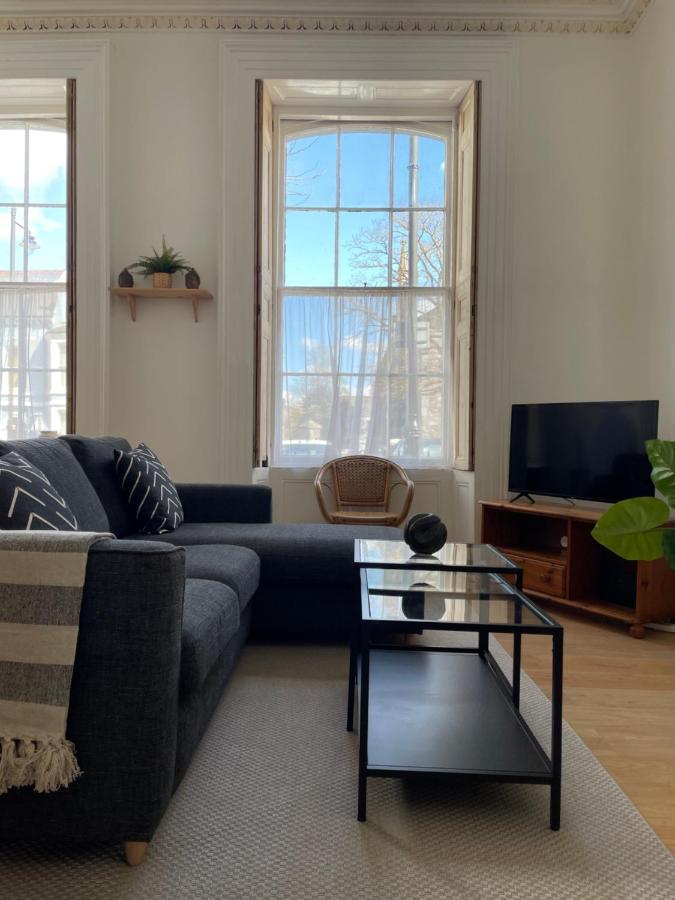 Apartment Central - Sleeps 6 - Close To The Royal William Yard Plymouth