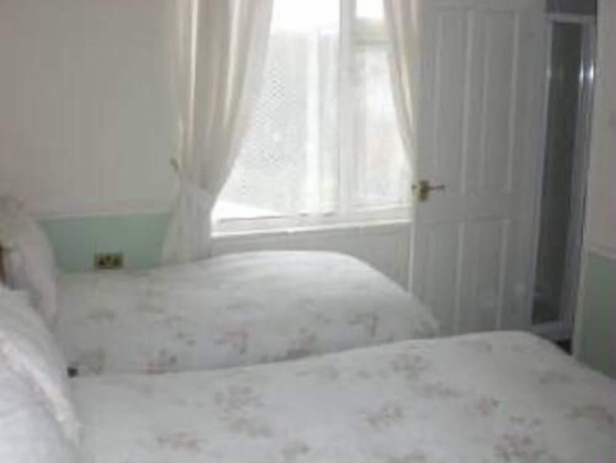 Alma Bed & Breakfast Plymouth