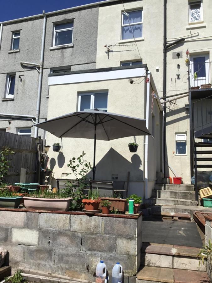 With Shared Garden And Basic Equipments Apartment *