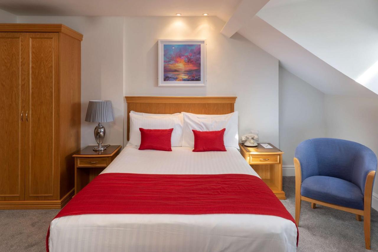 New Continental Hotel; Sure Collection By Western 3*