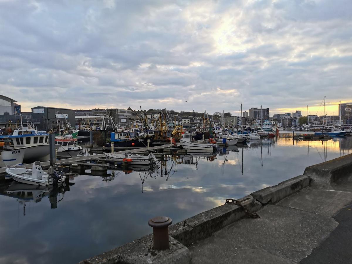 Beautiful 2-bed Seaview In Apartment