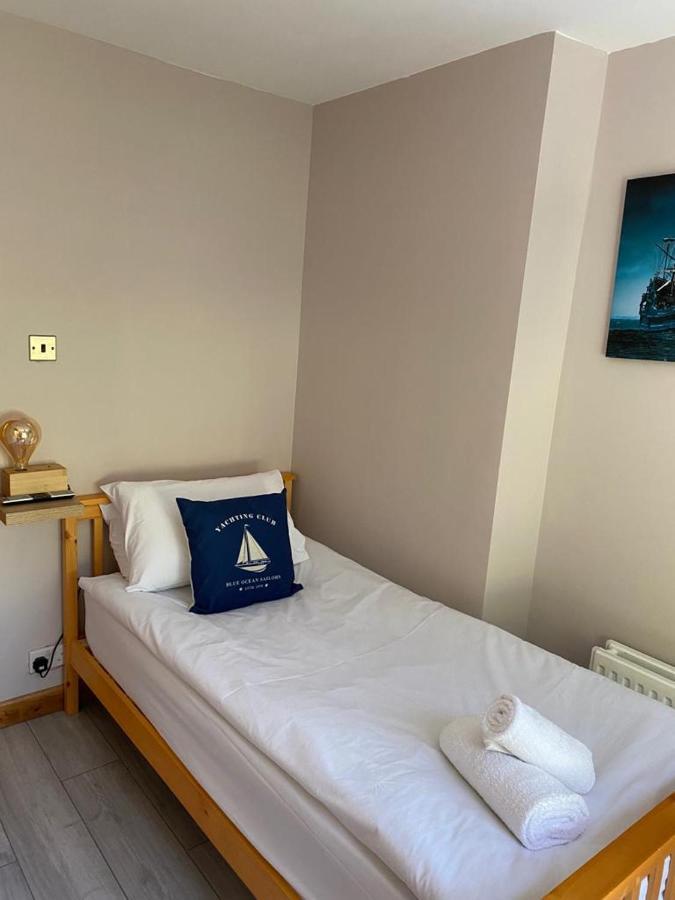 Island Since 1835 Barbican, Free Limited Parking, Dogs Friendly , Perfect For Ferry Terminal Guest house 2*
