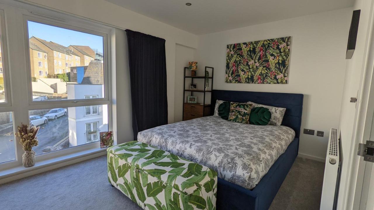 Brand New Large Flat By The Sea With Free Parking * Plymouth
