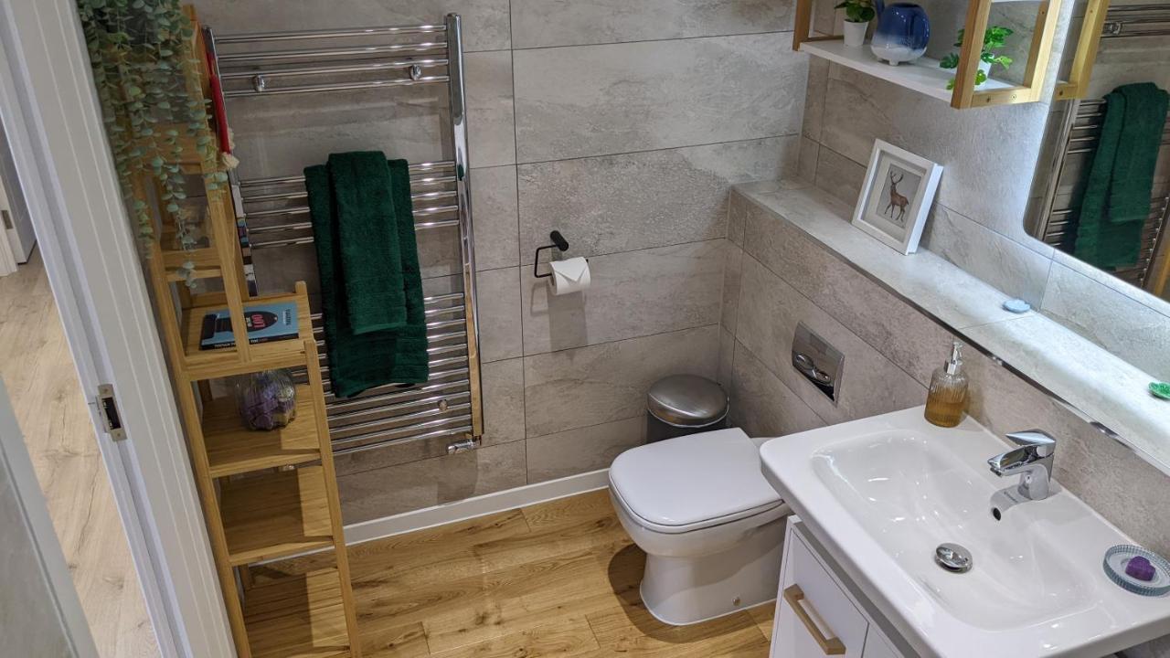Brand New Large Flat By The Sea With Free Parking Plymouth