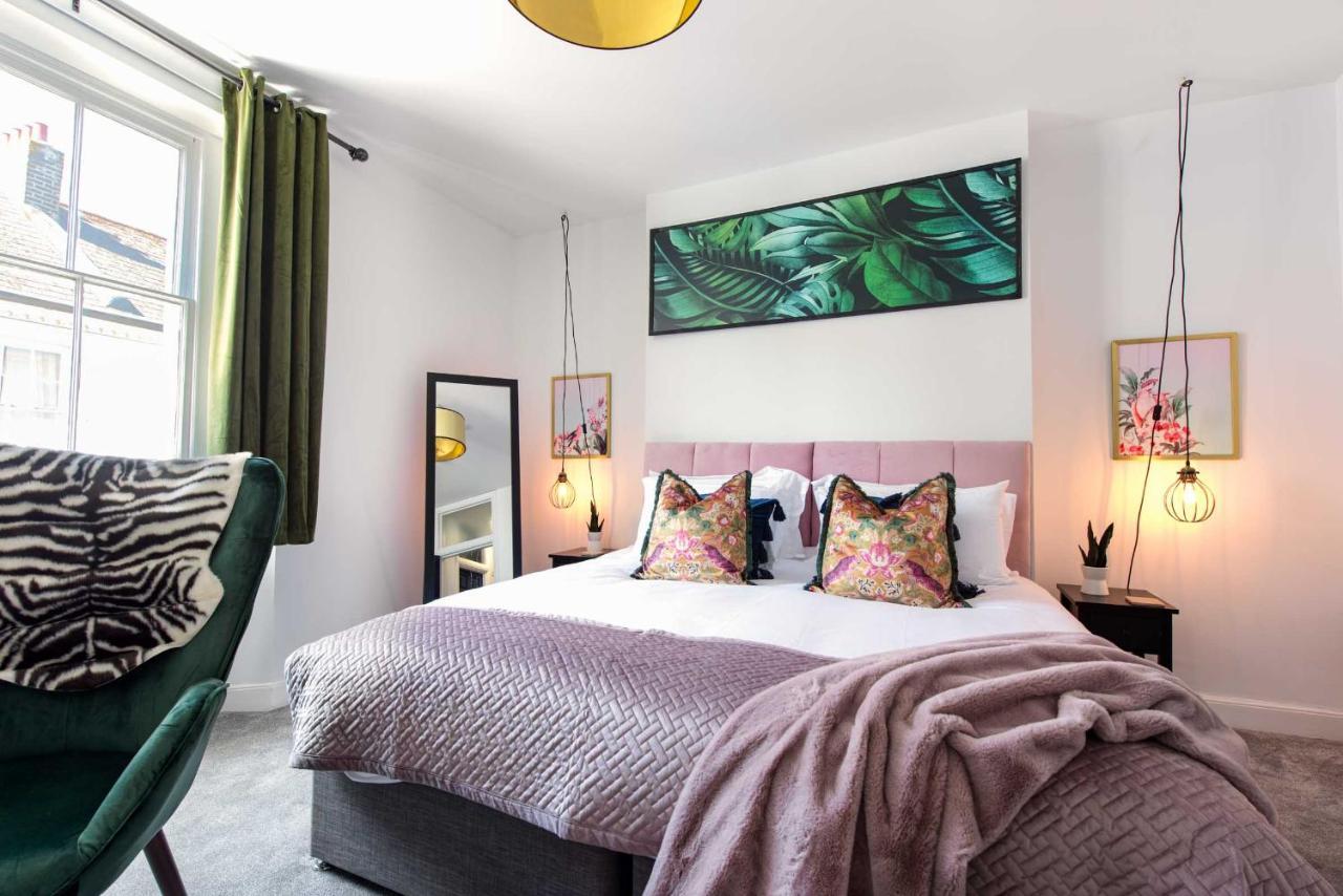 Holiday home Heart Of Barbican 5 Bedroom 4 Bathroom Boutique House With Roof Terrace *