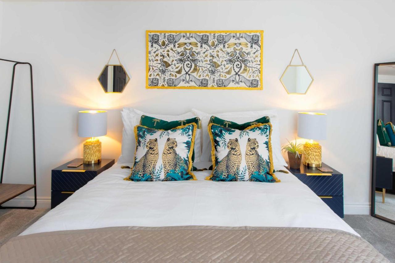 Holiday home Heart Of Barbican 5 Bedroom 4 Bathroom Boutique House With Roof Terrace