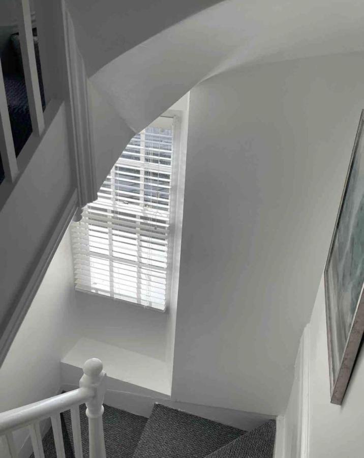 Apartment Self Contain On The Barbican 3 Bed