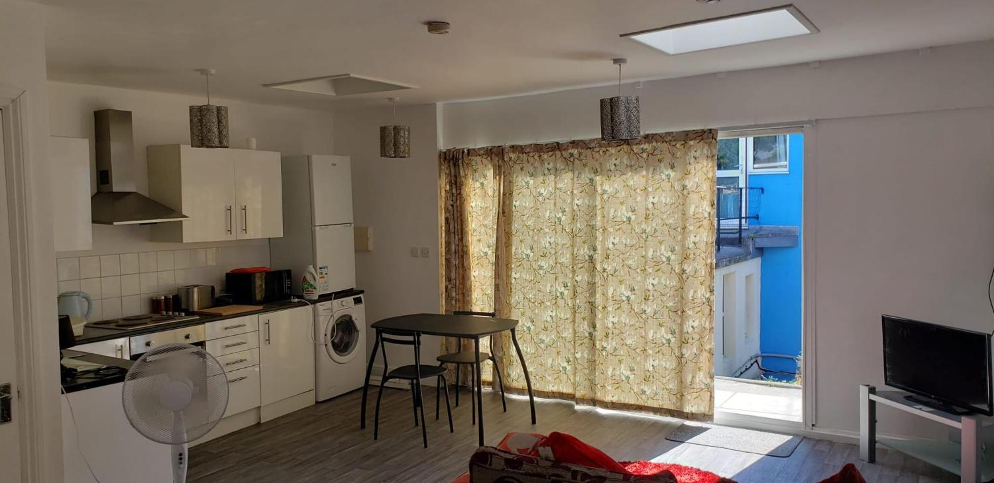 74 Alma Road Free Parking Aparthotel Plymouth