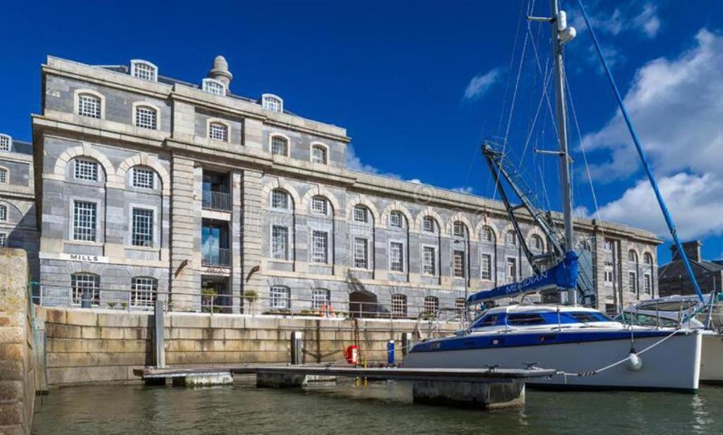Royal William Yard - Lovely 1-bed In Historic Apartment Plymouth