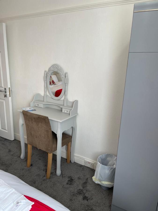 H &p Apartment Plymouth