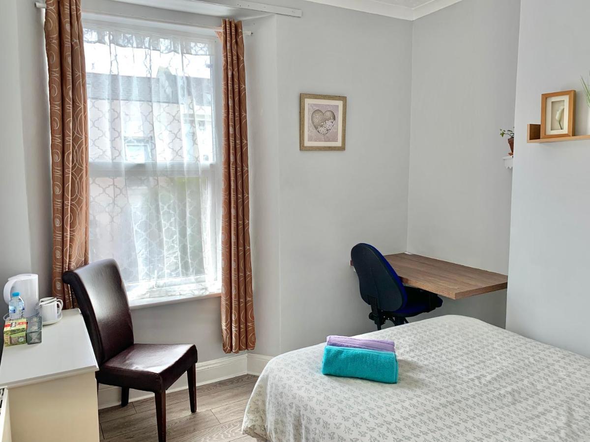 4alma St Homestay *