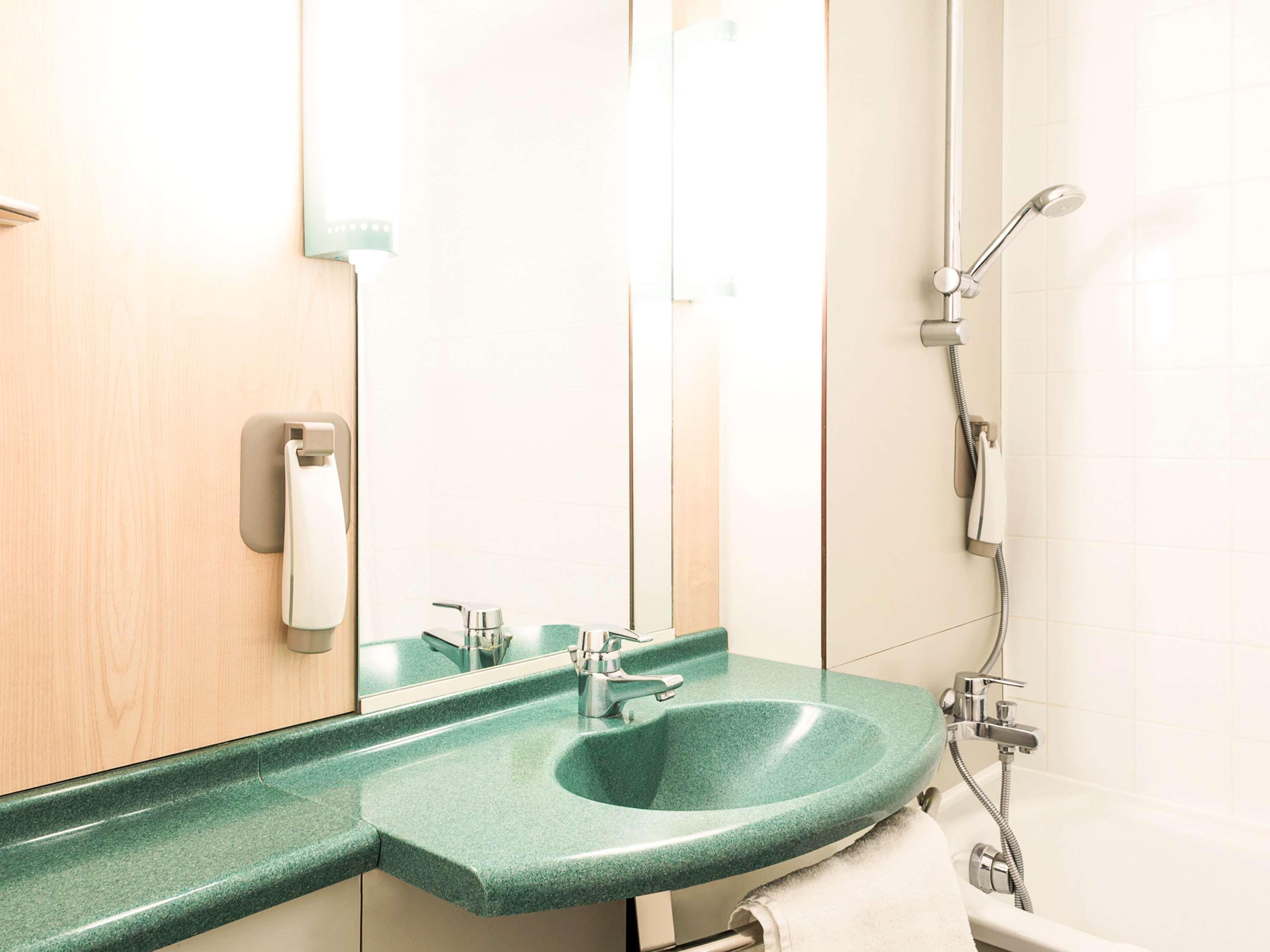 Ibis 3*