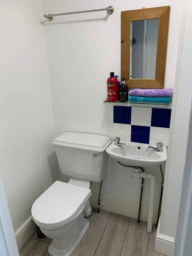 4alma St * Plymouth
