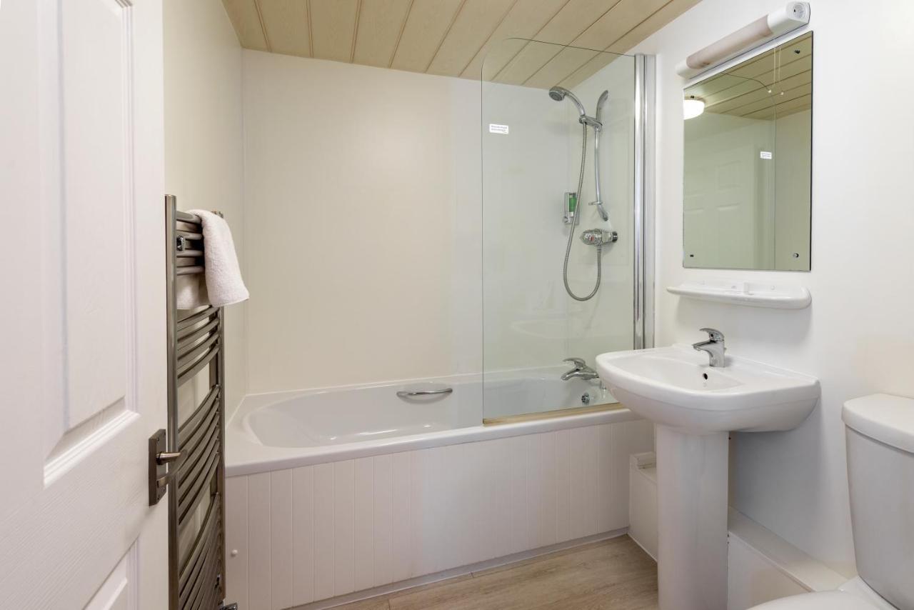 New Continental Hotel; Sure Collection By Western Hotel Plymouth