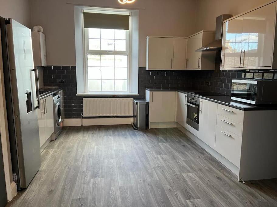 3 Bedroom Self Contained Ground Floor Flat With Parking *