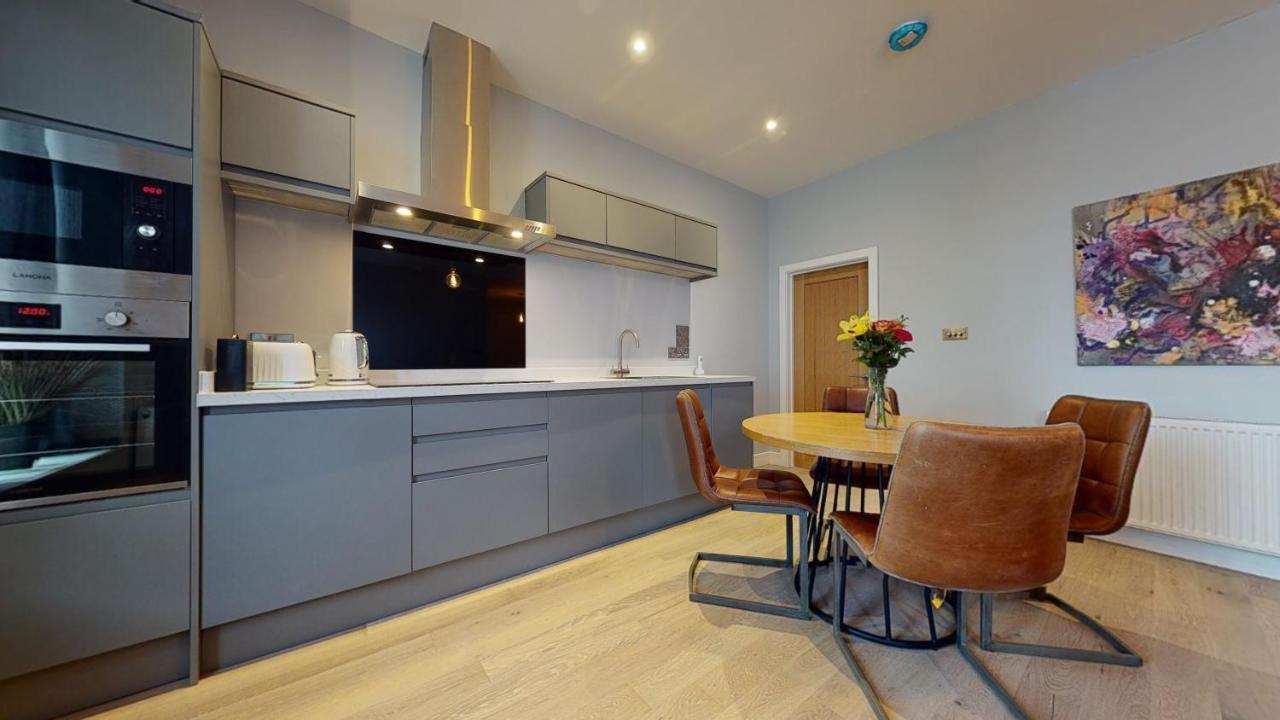 Barbican Boutique Luxury & Rooms, *