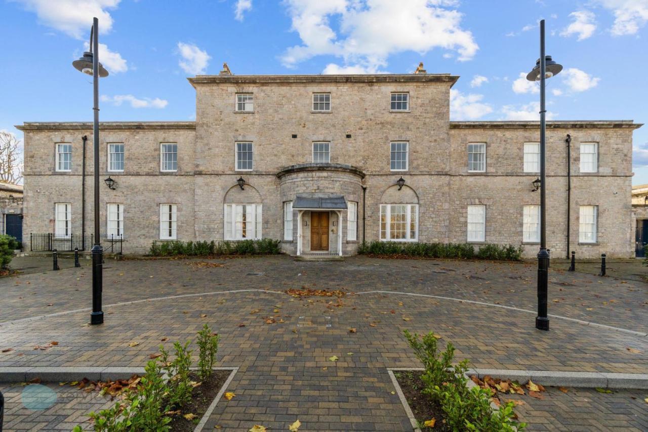 Apartment 2 Bed- Churchill's